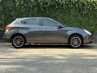 Alfa Romeo Giulietta Alfa Romeo Giulietta 1.4 T Exclusive | Leder | Pano | 170PK - afbeelding nr 9
