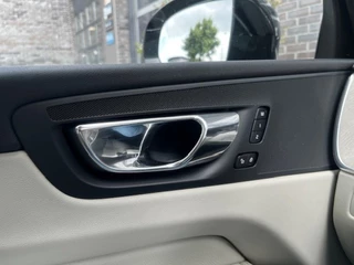 Volvo XC60 Volvo XC60 2.0 D4 AWD INSCRIPTION - PANO - 20 INCH - afbeelding nr 23