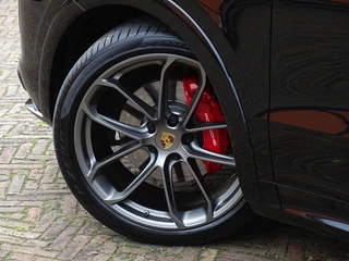 Porsche Cayenne Porsche Cayenne Coupé 3.0 474PK E-Hybrid / Sport Design / carbon / 22'' / LED *NAP* - afbeelding nr 72