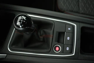 SEAT Leon SEAT Leon 1.0 TSI FR Launch Edition | Carplay |  Stoel & stuurverwarming | Adaptive cruise | Camera | Full LED | Keyless | Navigatie | Park Assist - afbeelding nr 20