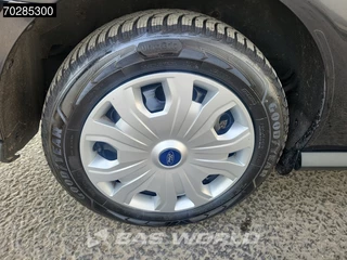 Ford Transit Connect Ford Transit Connect 101 PK L1H1 Navi Airco Cruise Camera Parkeersensoren Werkplaatsinrichting Euro6 L1 3m3 Airco Cruise control - afbeelding nr 20