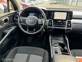 Kia Sorento Sorento 1.6T 267pk PHEV Hybrid 7 Pers. 4WD Automaat Edition , 55 km volledig elektrisch rijden hierna hybride aandrijving. Trekhaak , Navi , Apple Carplay - Android Auto , Parkeerhulp Voor& Achter . Stoel & Stuur verwarming , 7 jaar fabrieksgarantie - afbeelding nr 15