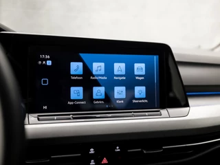 Volkswagen Golf Automaat (APPLE CARPLAY, GROOT NAVI, SFEERVERLICHTING, SPORTSTOELEN, DAB+, ADAPTIVE CRUISE, PARKEERSENSOREN, NIEUWE APK, NIEUWSTAAT) - afbeelding nr 25