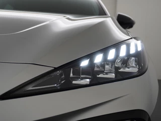 MG 4 MG 4 Luxury 64 kWh COMPLETE AUTO | LONG RANGE! | RIJKLAAR INCL. 12 MND. BOVAGGARANTIE - afbeelding nr 14
