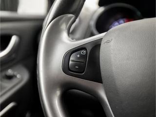 Renault Clio (NAVIGATIE, CRUISE, GETINT GLAS, SPORTSTOELEN, LM VELGEN, TREKHAAK, PARKEERSENSOREN, NIEUWE APK, NIEUWSTAAT) - afbeelding nr 19