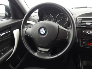 BMW 1 Serie BMW 1 Serie 114i EDE NWE KETTING / STOELVERW / PDC / AIRCO / ELEK RAMEN - afbeelding nr 17