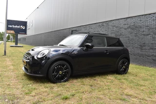 MINI Electric MINI Electric Mini Resolute edition 33 kWh Pano automaat resolute edition 135kw 1e eigenaar n.a.p. Pano / Leder / Harman Kardon / Head Up / Camera / Keyless - afbeelding nr 19