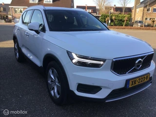 Volvo XC40 Volvo XC40 1.5 T3 Momentum - afbeelding nr 1