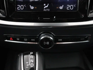 Volvo V60 Volvo V60 2.0 D4 Momentum | 1e eigenaar | Panoramadak |  Leder | Trekhaak | Stoelverwarming | Carplay | Navigatie | Full LED - afbeelding nr 17