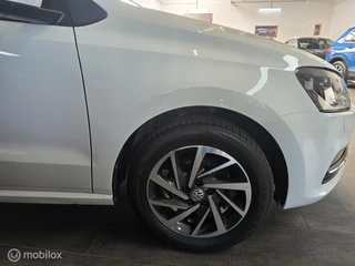 Volkswagen Polo Volkswagen Polo 1.0 TSI SOUND / Navigatie / Climate/ Garantie - afbeelding nr 8