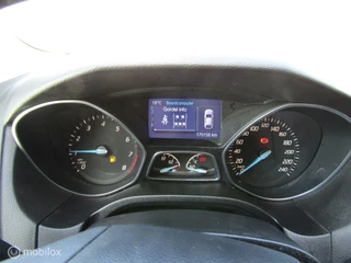 Ford Focus Ford Focus 1.6 EcoBoost Titanium | PDC, Stoelverwarming, Trekhaak - afbeelding nr 11