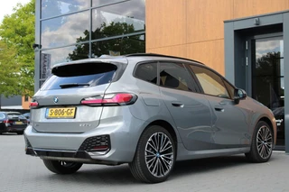 BMW 2 Serie BMW 2-serie Active Tourer 230e xDrive | Pano | H&K | Trekhaak - afbeelding nr 11
