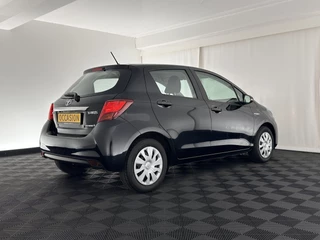 Toyota Yaris Aut. *ECC | HEATED-SEATS | CAMERA | COMFORT-SEATS* - afbeelding nr 6