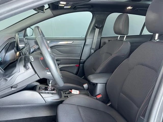 Ford Focus Ford Focus Wagon 1.0 EcoBoost ST Line Business Panorama Trekhaak - afbeelding nr 10