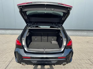 BMW 1 Serie BMW 1-serie M135i xDrive High Executive Pano/cam/Full! - afbeelding nr 5