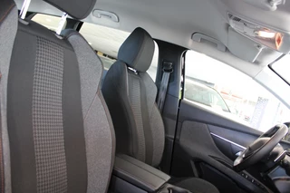 Peugeot 5008 Peugeot 5008 5008 1.2 PureTech/7P/CARPLAY/CAMERA - afbeelding nr 6