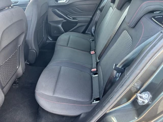 Ford Focus Ford Focus 1.0 ST-LINE 125 PK NAVI AIRCO/ECC PDC - afbeelding nr 8