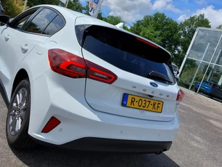 Ford Focus 1.0 EcoBoost 125pk Hybrid Titanium X | Navi | Apple Carplay + Android Auto | Clima | Cruise | Led Koplampen | Pdc V+A+Camera | Stoel+Stuurwielverwarming | Privacy Glass | 16''lm - afbeelding nr 33