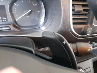 Opel Vivaro Opel Vivaro 2.0 CDTI L2H1 145PK Edition Automaat Airco Navigatie Apple Carplay/Android Auto Trekhaak Betimmering - afbeelding nr 10