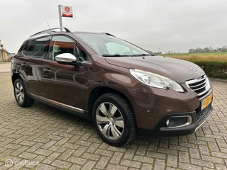 Peugeot 2008 Peugeot 2008 1.2 PureTech Blue Lease Executive / Automaat - afbeelding nr 3