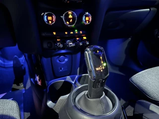 MINI Cooper Mini Mini 1.5 Cooper Business Edition *AppleCarplay*Navi*Clima* - afbeelding nr 23