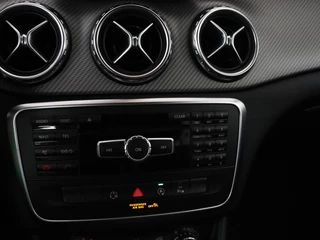 Mercedes-Benz GLA Mercedes-Benz GLA-klasse 180 CDI Lease Edition | Camera | Half leder | Trekhaak | Navigatie | Xenon | Cruise control | Bluetooth | Park Assist | Airco | Bluetooth - afbeelding nr 19
