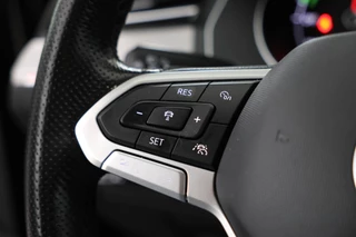Volkswagen Passat Navigatie, Apple carplay, Climate, - afbeelding nr 17