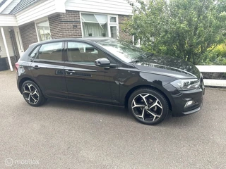 Volkswagen Polo Volkswagen Polo 1.0 TSI 95PK COMFORTLINE PARKEERSENSOREN ADAPTIVE CRUISE CONTROLE CARPLAY 17 INCH VELGEN MOOIE AUTO!! - afbeelding nr 5