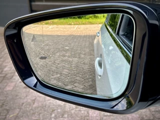 BMW 3 Serie BMW 3 Serie 330i M-PERFORMANCE DAK|HEADUP|360CAM|ACC|INDIVIDUAL - afbeelding nr 12