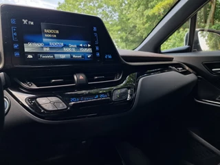 Toyota C-HR Toyota C-HR 1.8 Hybrid Executive | 24mnd Garantie | Incl. Beurt & APK | - afbeelding nr 29