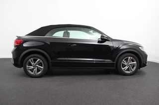 Volkswagen T-Roc Volkswagen T-Roc Cabrio 1.5 TSI 150pk DSG R-Line | Navigatie | Apple Carpaly/Android Auto | Parkeersensoren | Camera | Adaptive Cruise Control | Stoelverwarming | Climate Control - afbeelding nr 7