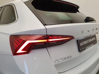 Škoda Octavia Škoda Octavia Combi 1.4 TSI 204pk DSG/AUT iV PHEV Business Edition Wegklapbare trekhaak, Camera - afbeelding nr 31