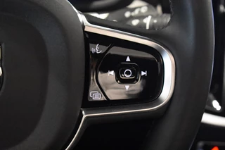 Volvo V60 Volvo V60 T6 350pk AWD Plus Dark | S/K Dak | Harman Kardon | Trekhaak - afbeelding nr 23