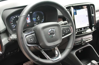 Volvo XC40 Volvo XC40 T4 Recharge R-Design | Parkeercamera | Stoelverwarming | Leder | Electr. Stoelen | Glossy Black | Keyless - afbeelding nr 29