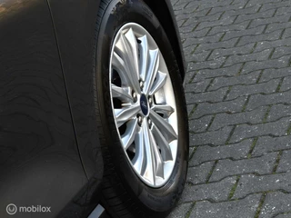 Ford Focus FORD FOCUS 1.0 ECOBOOST HYBRID TITANIUM/KEYLESS/CAMERA/LED/STOEL-STUURVERWARMING/CLIMATE - afbeelding nr 11