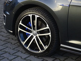 Volkswagen Golf Volkswagen Golf TSI GTE 204PK DSG / RNS / LED *NAP* - afbeelding nr 40