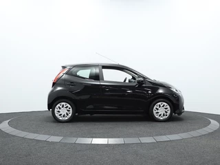 Toyota Aygo Toyota Aygo 1.0 VVT-i x-play Automaat | Carplay navigatie | Camera | Airco - afbeelding nr 16