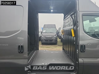 Iveco Daily Iveco Daily 35S21 3.0L Automaat Dubbele Schuifdeur 2025 model L2H2 3,5t Trekvermogen ACC LED CarPlay Camera Parkeersensoren L2H2 12m3 Airco - afbeelding nr 3