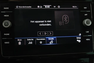 Volkswagen Passat Volkswagen Passat 1.4 TSI PHEV GTE | Head-Up | Stoelverwarming |  Camera | Adaptive cruise | Massage | Side Assist | Carplay | Matrix LED | Achterbankverwarming | Navigatie - afbeelding nr 20