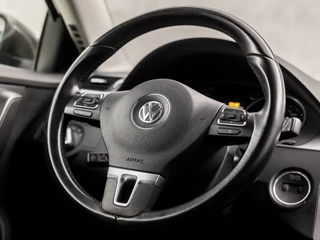 Volkswagen Passat Volkswagen Passat Variant 1.4 TSI Sportline Automaat (NAVIGATIE, CLIMATE, STOELVERWARMING, GETINT GLAS, SPORTSTOELEN, TREKHAAK, CRUISE, PARKEERSENSOREN, NIEUWSTAAT) - afbeelding nr 18