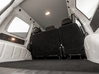 Volkswagen Caddy (NAVIGATIE, 5 ZITPLAATSEN, AIRCO, STOELVERWARMING, GETINT GLAS, LM VELGEN, CRUISE, ELEK RAMEN, PARKEERSENSOREN, NIEUWE APK, NIEUWSTAAT) - afbeelding nr 16