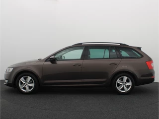 Škoda Octavia TREKHAAK / NWE D-RIEM / STOELVERW / NAVI / CLIMA / PDC / NL-AUTO - afbeelding nr 2