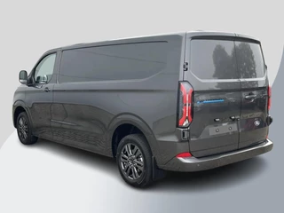 Ford E-Transit Ford E-Transit Cust. 320 L2H1 Limited 65 kWh 218pk | VOORRAAD | Inklapbare trekhaak | 17 inch lichtmetalen velgen (Carbonised Grey) | Driver Assistent Pack Premium | AGM accu | 3-fase laadkabel mode 3 32A, 10 meter | Centrale dubbele vergrendeling | Vehicle Integration System - afbeelding nr 5