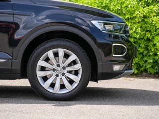 Volkswagen T-Roc Volkswagen T-Roc 1.5 TSI 150PK Automaat Sport | TREKHAAK | CAMERA | CARPLAY | - afbeelding nr 6