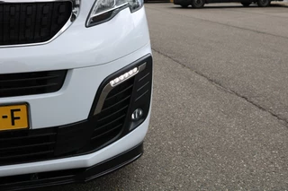 Peugeot e-Expert Peugeot e-Expert EV L3 75 kWh Airco Navigatie Trekhaak Black Line - afbeelding nr 40