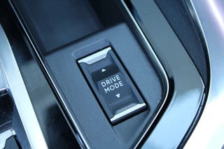 Peugeot 3008 Clima Cruise Navi 360 Camera Carplay Keyless LMV - afbeelding nr 20
