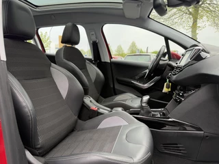 Peugeot 2008 Peugeot 2008 1.2 PureTech GT-line 1e Eigenaar,Navi,Pano,Camera,Clima,Cruise,Halfleder,Stoelverwarming,110pk,PDC,APK tot 08-2025 - afbeelding nr 7