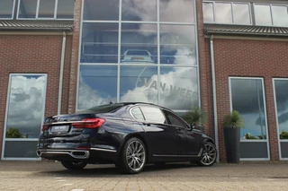 BMW 7 Serie ➡️ BMW 7-serie 750Li G12 xDrive High Executive | Origineel | Laser | Camera360 | Massage | Head-up | Bowers&Willikins | DAB | 449 pk | 20 inch | Softclose | - afbeelding nr 4