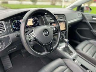 Volkswagen e-Golf Volkswagen e-Golf Automaat Keyless|Camera|Dynaudio|DAB+|AppleCarplay|Adaptive Cruise|Front assist - afbeelding nr 17