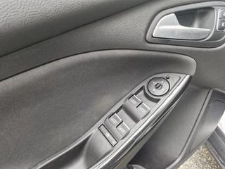 Ford Focus Ford Focus Wagon 1.5 Titanium - afbeelding nr 12